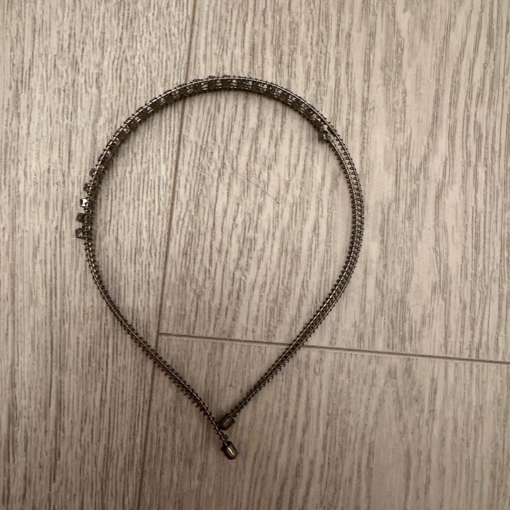 Elegant Silver Women's Necklace